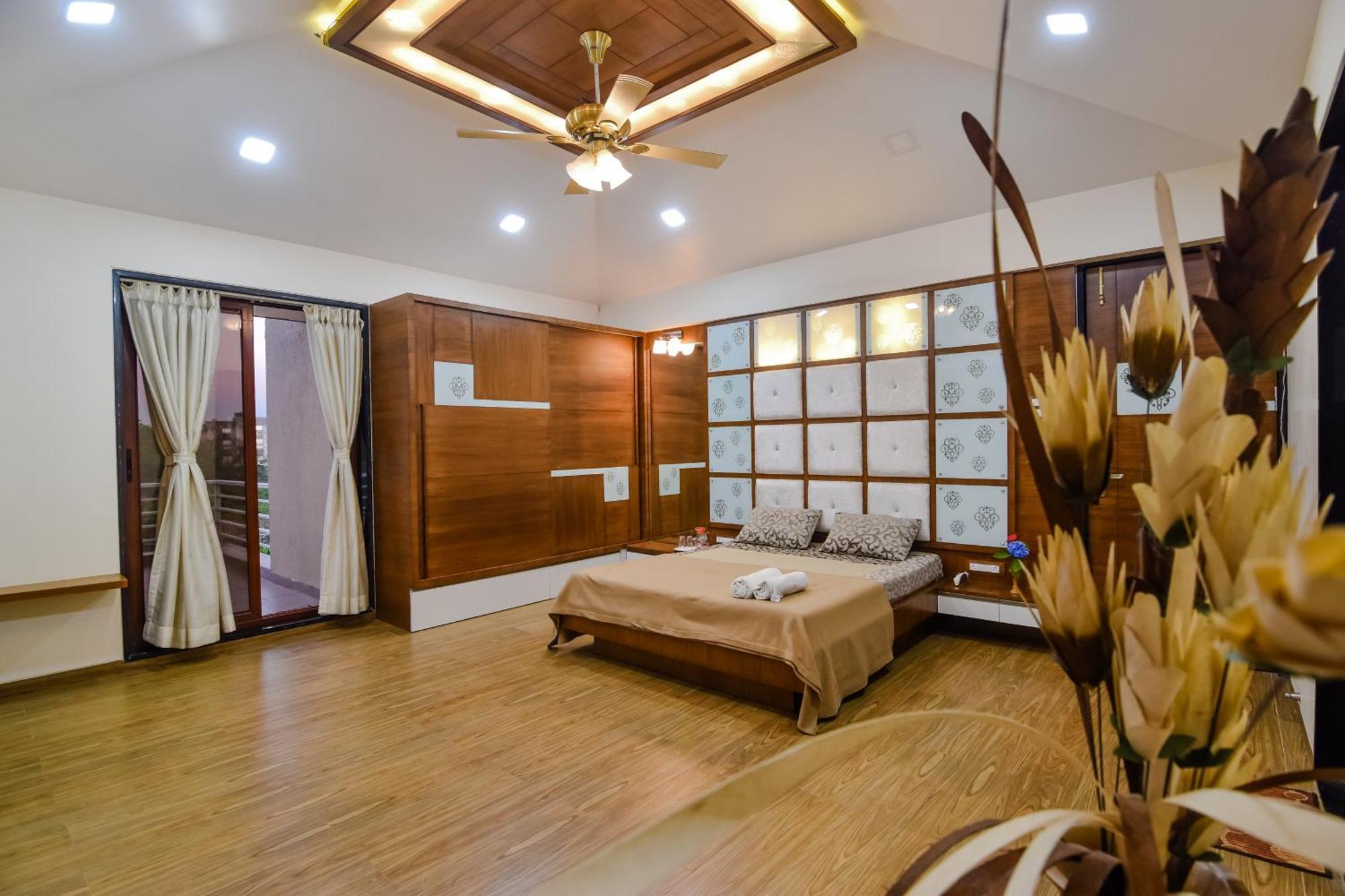 Lifeline Villas - Luxurious Taraangan 4 Mountain View Villa With Biggest Pool And Huge Open Area Lonavala Exterior foto
