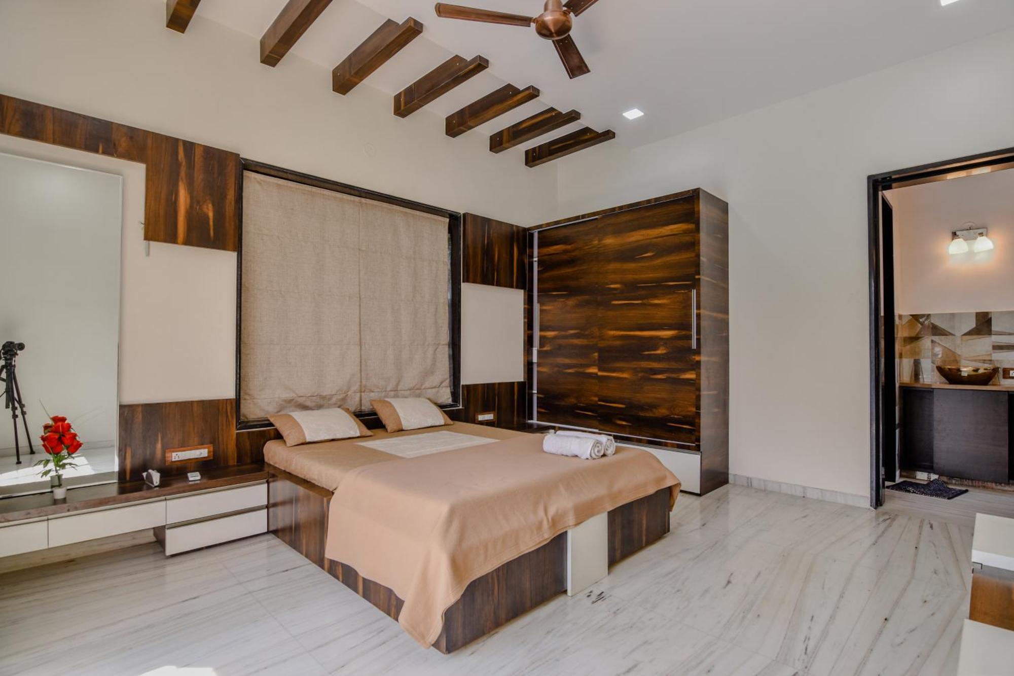 Lifeline Villas - Luxurious Taraangan 4 Mountain View Villa With Biggest Pool And Huge Open Area Lonavala Exterior foto