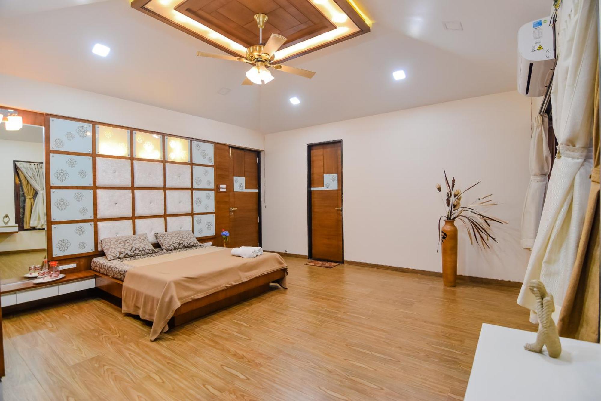 Lifeline Villas - Luxurious Taraangan 4 Mountain View Villa With Biggest Pool And Huge Open Area Lonavala Exterior foto