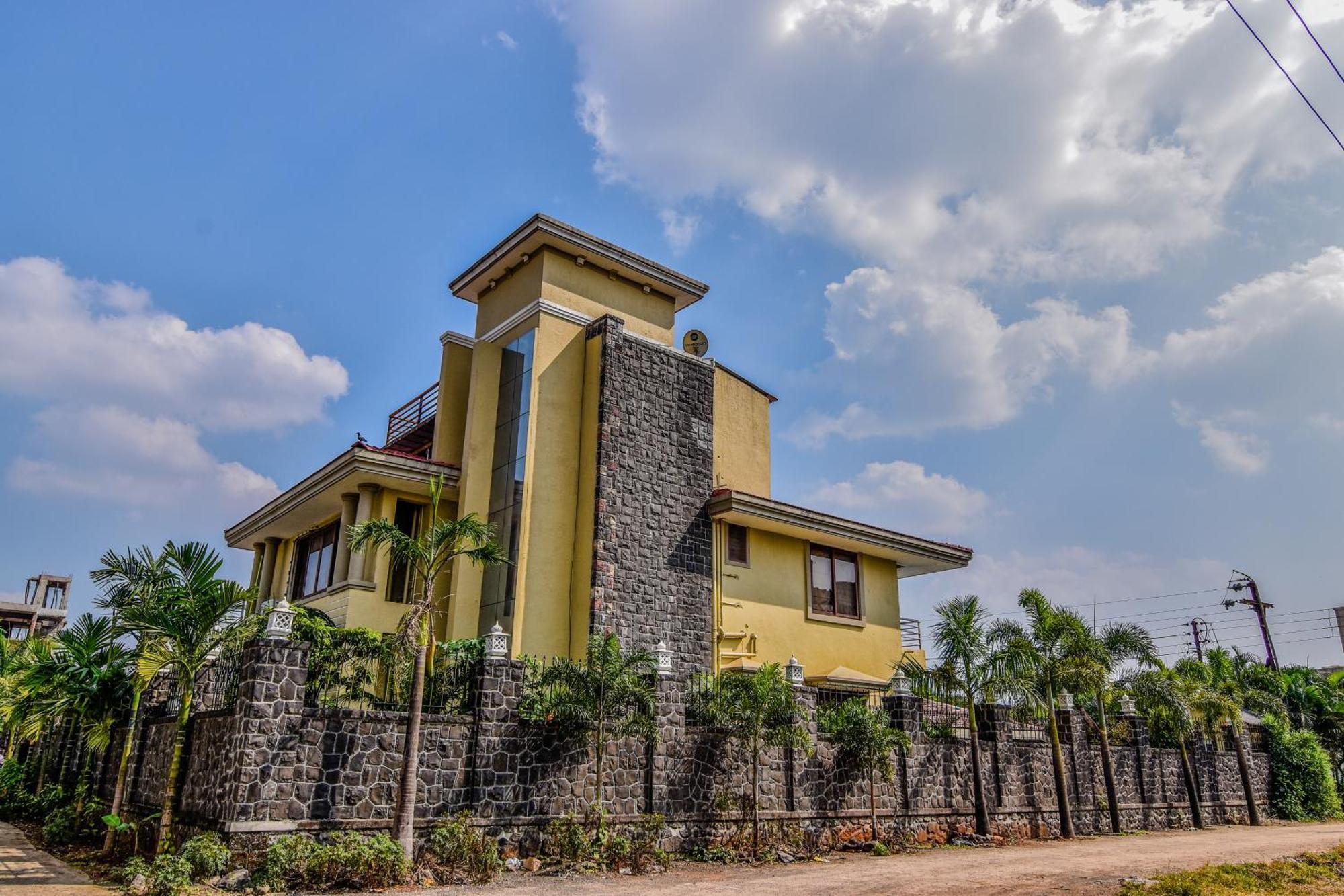 Lifeline Villas - Luxurious Taraangan 4 Mountain View Villa With Biggest Pool And Huge Open Area Lonavala Exterior foto
